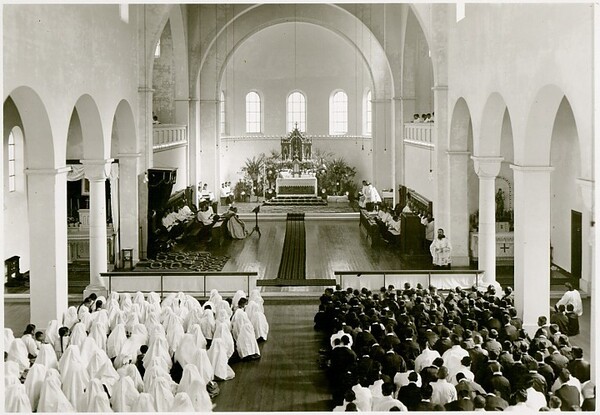 1930년대 베네딕도 성당의 미사 사진